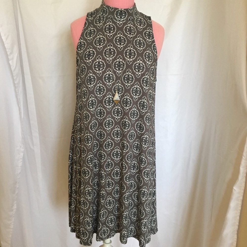 Sadie and Sage A-line dress. Sz Small